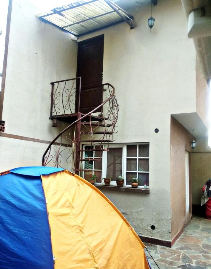 Residencial Moroni - Alojamiento en Cochabamba Bed and Breakfast Exterior foto