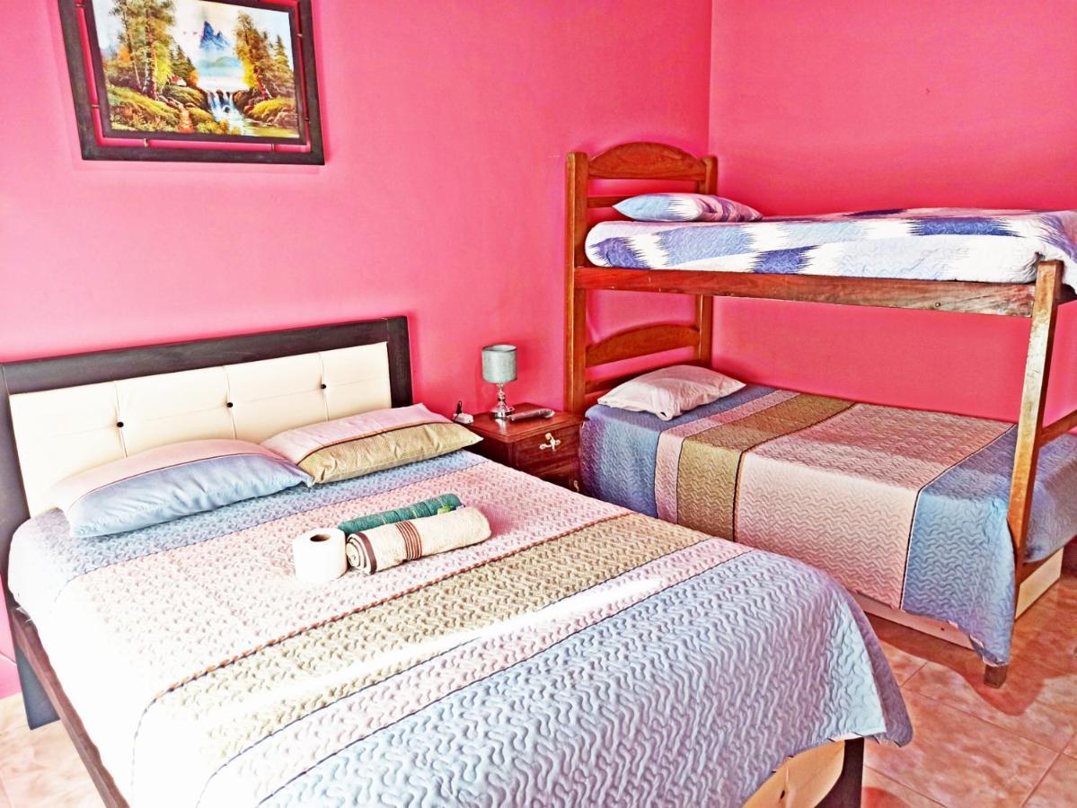 Residencial Moroni - Alojamiento en Cochabamba Bed and Breakfast Exterior foto