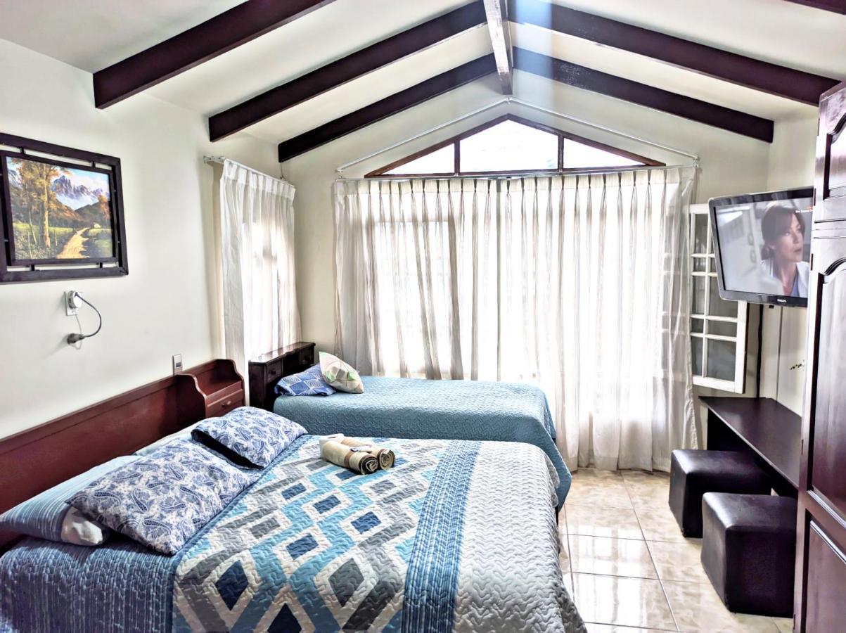 Residencial Moroni - Alojamiento en Cochabamba Bed and Breakfast Exterior foto